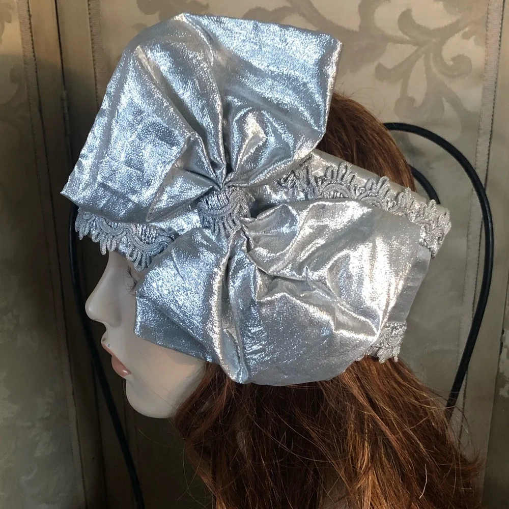 Antique Flapper Headband in Silver Metallic Lamé - Picture 3 of 6